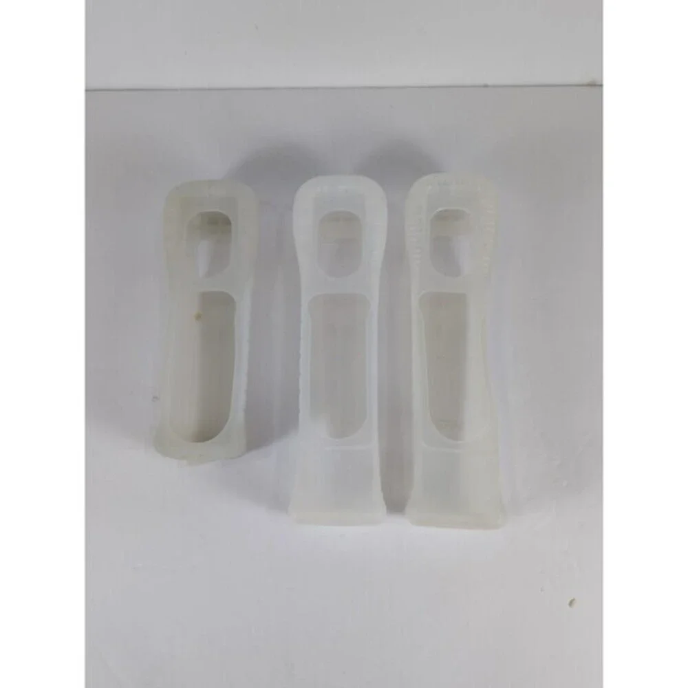Nintendo OEM‎ Clear Wii Lot 3 Controller Remote Silicone Rubber Grip Skin Cover
